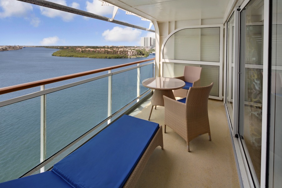 RCI, Rhapsody of the Seas, Junior Suite Accessible 1.jpg